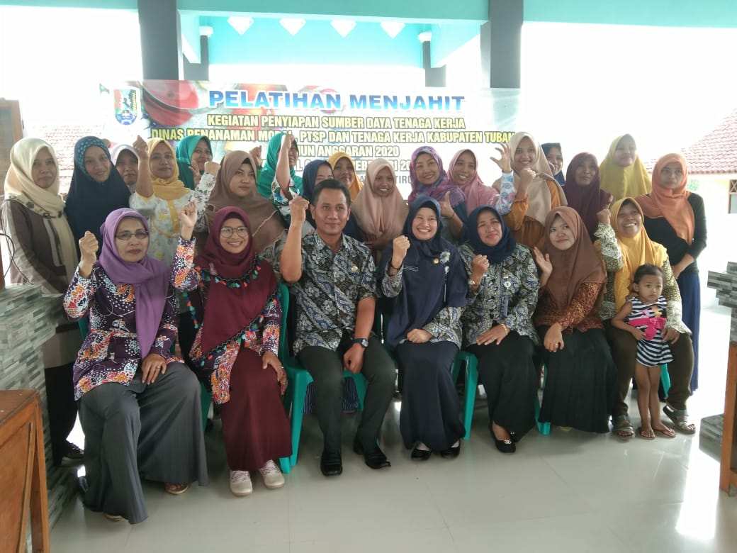  TKM Dewi Tailor Desa Bader Mendapat Pelatihan Menjahit Dari Dinas PM,PTSP dan Naker Kabupaten Tuban